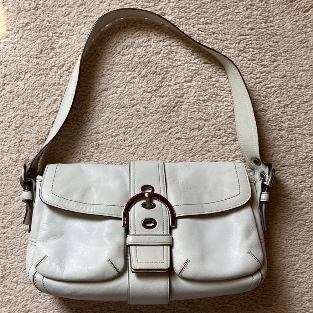 Vintage coach soho leather shoulder bag